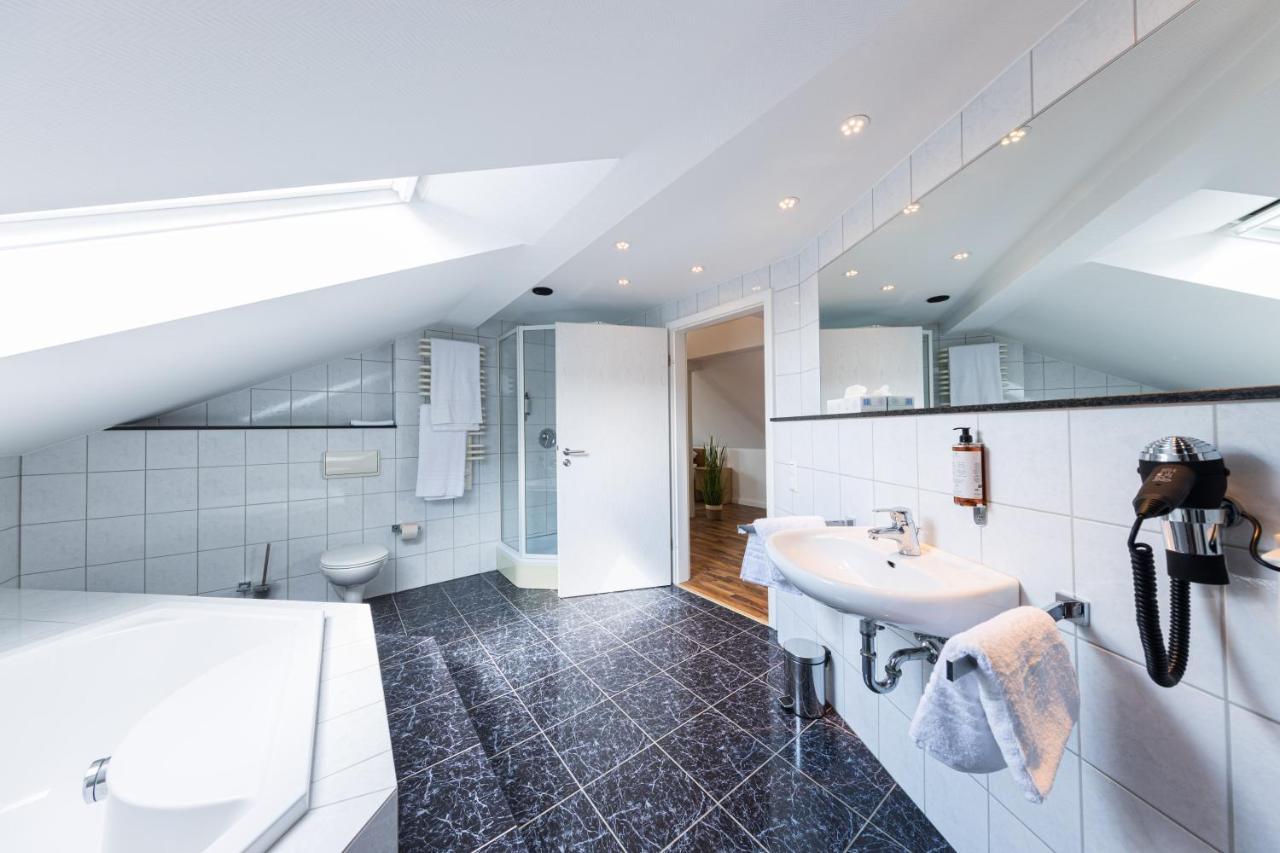 Pension Sonne Appartements มินเดิน ภายนอก รูปภาพ