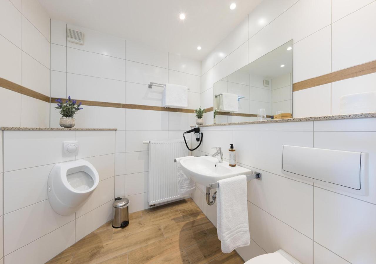 Pension Sonne Appartements มินเดิน ภายนอก รูปภาพ